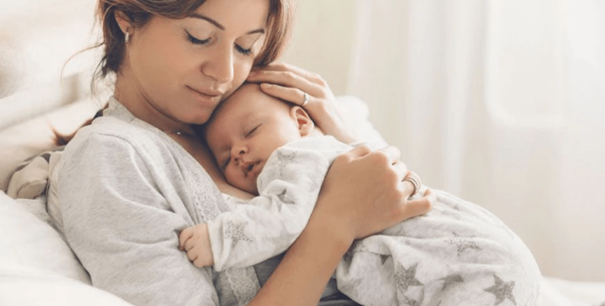 Comment gérer le manque de sommeil à l’arrivée d’un nouveau-né ? - Daylily Paris