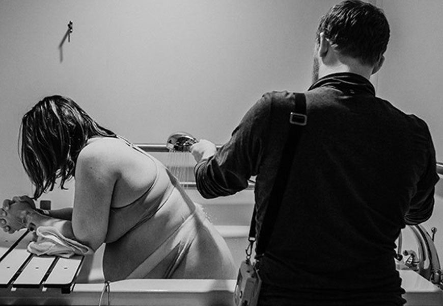 Accouchement sans péridurale, à quoi s'attendre ? - Daylily Paris