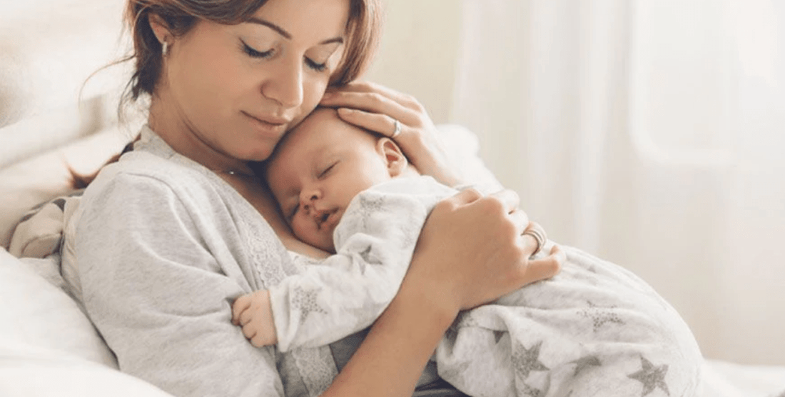 Comment gérer le manque de sommeil à l’arrivée d’un nouveau-né ? - Daylily Paris