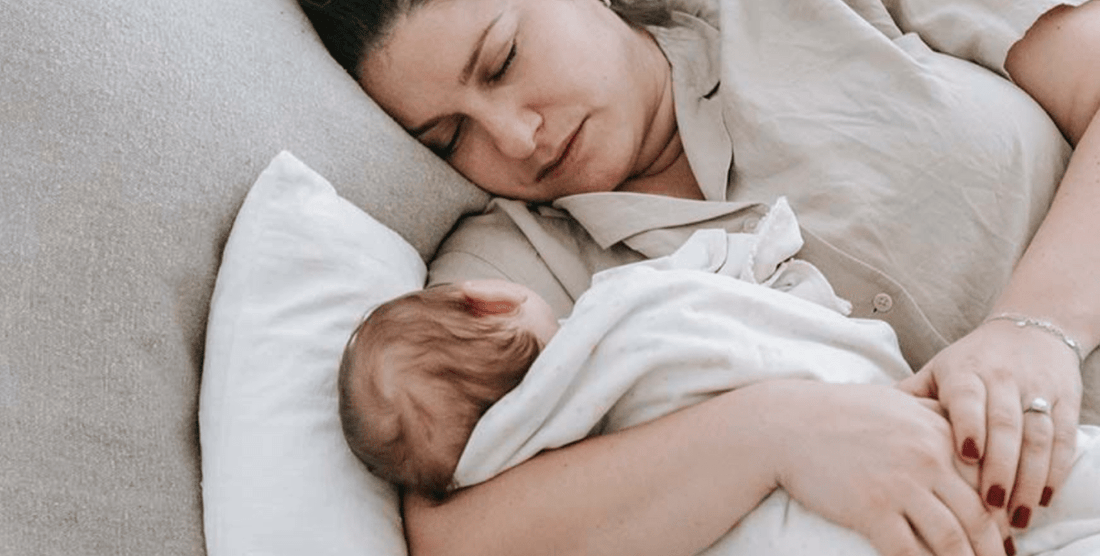 Le congé pathologique postnatal : tout savoir - Daylily Paris