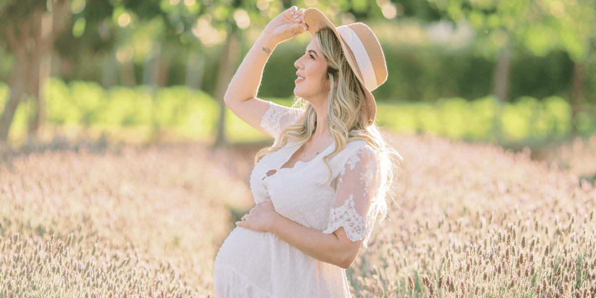 Soleil et grossesse : profiter sans risque, c’est possible ! - Daylily Paris